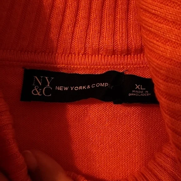 New York & Company. Pink convertible cowl neck sweater. XL - Picture 2 of 6